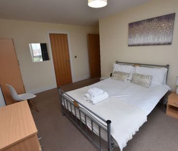 2 bedroom apartment to rent - Photo 5