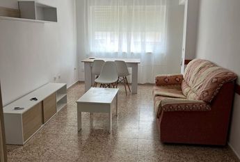 Alquiler de piso en Calle Jazmines, 3