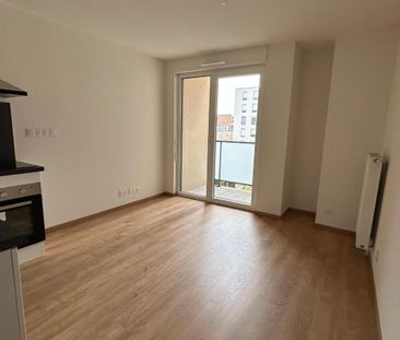 Location Appartement 1 pièce 22m² MULHOUSE 68200 - Photo 1