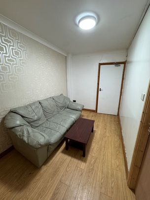 Room in a Shared House, Ellesmere Road, B8 - Photo 1