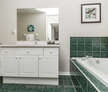 For Lease - 136 Bunchberry Way, Brampton, Ontario - Photo 5