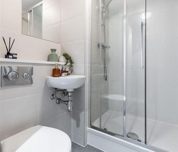 1 bedroom in a flat share to rent - Photo 6