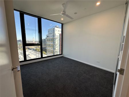 1004/408 Spencer Street - Photo 4