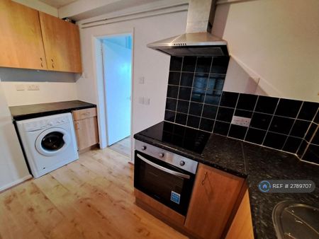 1 bedroom maisonette to rent - Photo 4