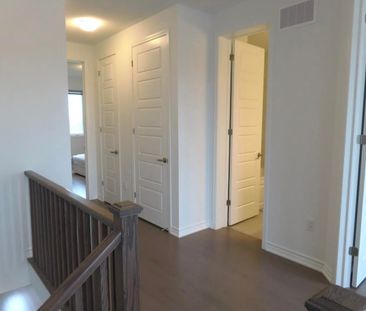 For Lease - 50 Yorkshire Drive, Barrie, Ontario - Photo 3