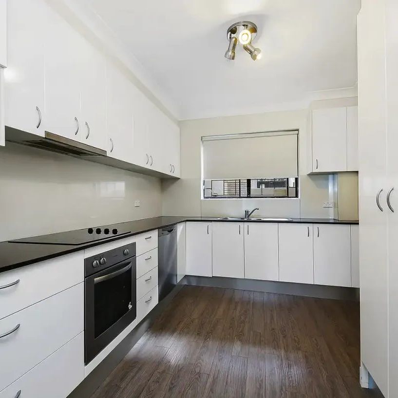 10/2-2a Francis Street, Bondi Beach, NSW 2026 - Photo 1