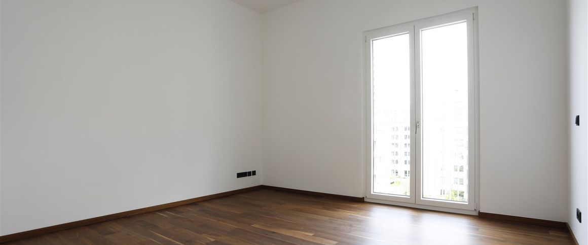 Moderne 3 Zimmerwohnung mit 2 Bädern und Südbalkon! - Foto 1