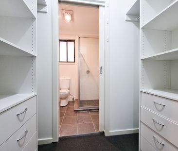 Bright Home - Photo 5