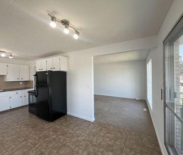 420 Sabrina Road Southwest, Calgary - Photo 4