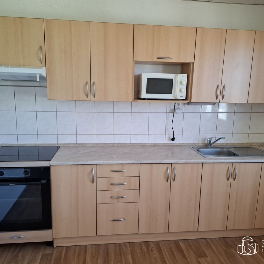 Pronájem bytu 3+1, 98 m², ul. Chebská, Sokolov - Photo 1