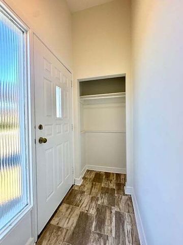 2452 Kaladar Avenue - Photo 4