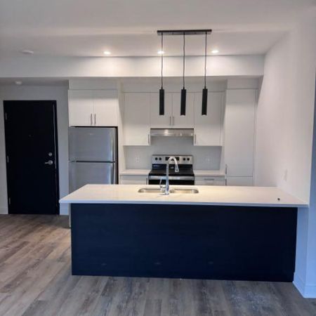 Grand 3.5 Disponible pour occupation immédiate au 20 Gilmour Châteauguay - Photo 3