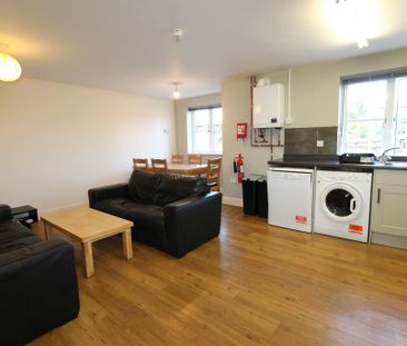5 bedroom flat to rent - Photo 1