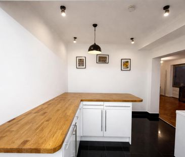 5 bedroom House To Let - Photo 2