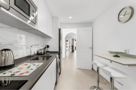 Luxury Flat for rent in Nueva Andalucia, Andalusia - Photo 4