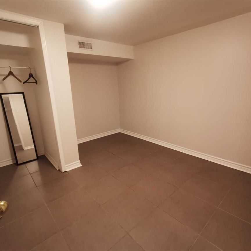 For Lease - 727 Hewson Drive, Pickering, Ontario - Photo 1