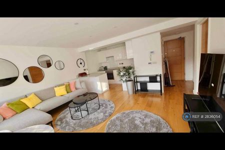 1 bedroom flat to rent - Photo 2