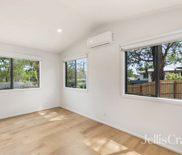 Brand New Private Rear Cottage with Secure Access - Photo 3