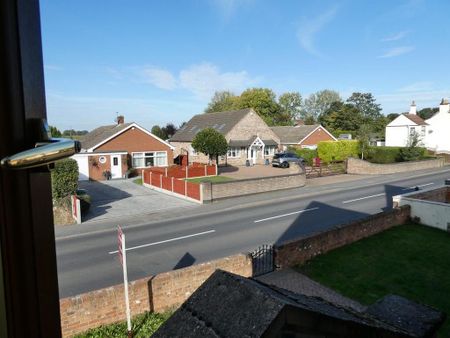 4 bedroom detached house to rent - Photo 5