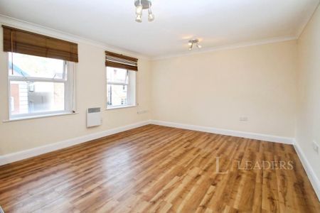 2 bedroom flat to rent - Photo 3