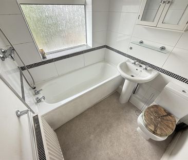 Ashlea Road, Pensby, Wirral - Photo 3