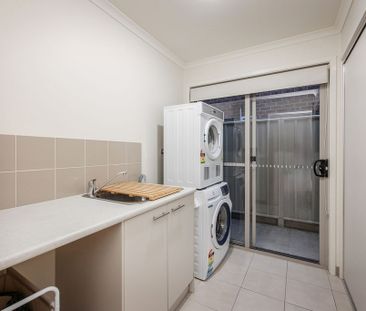 3 CONDAMINE STREET, West Wodonga VIC 3690 - House For Rent | Domain - Photo 4