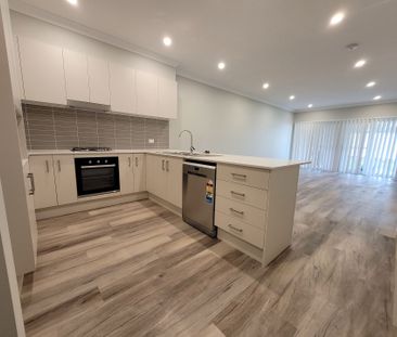 Modern Home - Photo 6