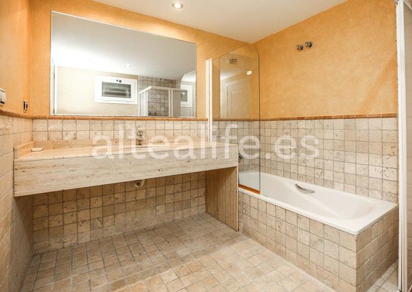 Cap-negret, Altea, Valencian Community 03590