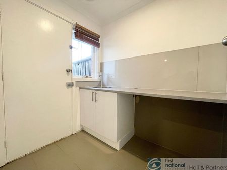 74 Neasham Drive, Dandenong North - Photo 4