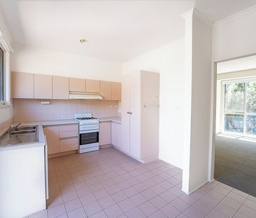 FRONT TOWNHOUSE OF ONLY 2 IN A FABULOUS POSITION - Photo 3