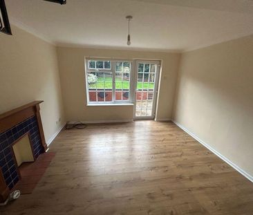 2 bedroom semi-detached house to rent - Photo 2