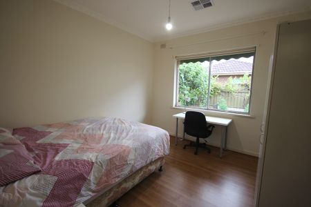 6-bedroom shared house, Clairville Avenue - Photo 5