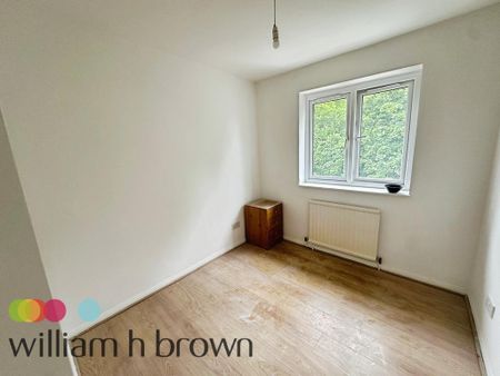 4 bedroom townhouse to rent - Photo 4