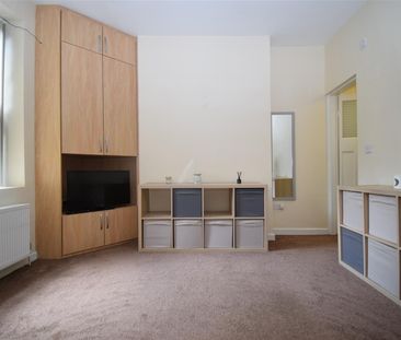 Addingford Lane, Horbury - Photo 1