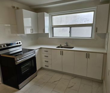 For Lease - 450 Arlington Avenue Unit# 1, Toronto, Ontario - Photo 4