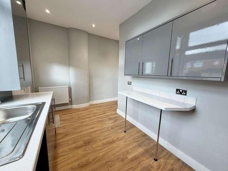 Whitelegge Street, Elton, BL8 - Photo 5