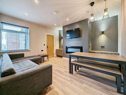 3 bedroom flat to rent - Photo 1