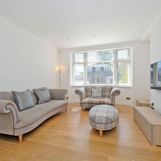 4 bedroom semi-detached house to rent - Photo 1