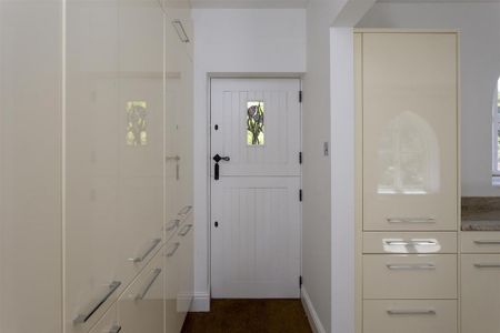 2 bedroom detached bungalow to rent - Photo 5