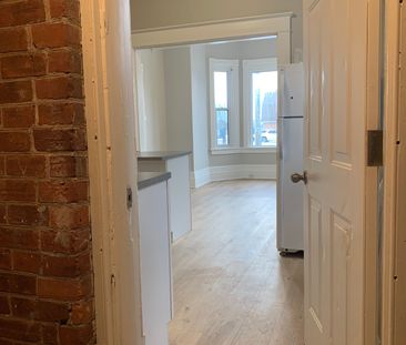 For Lease - 172 Dunlop Street, Barrie, Ontario - Photo 6