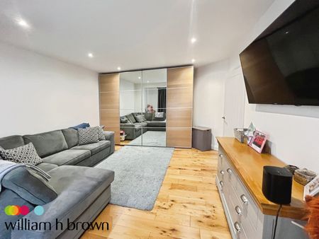 Ellerton Road, Dagenham - Photo 3