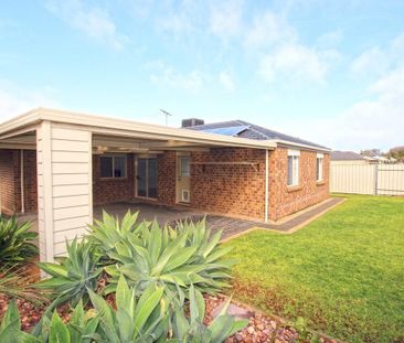 Open the Door to an Entertainer's dream - Photo 5