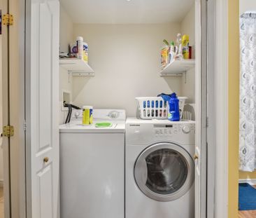 For Lease - 161 Devonsleigh Boulevard Unit# Lower, Richmond Hill, O... - Photo 2