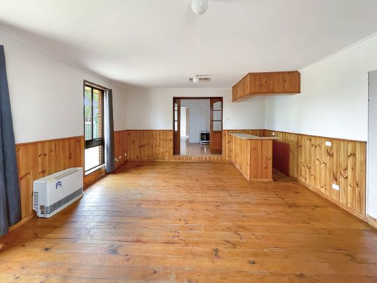 23 Morgan Street, Sebastopol - Photo 1