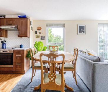 2 bedroom apartment to rent - Photo 3