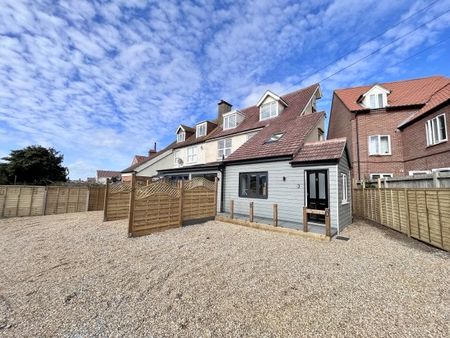 Cliff Road, Sheringham - Photo 2