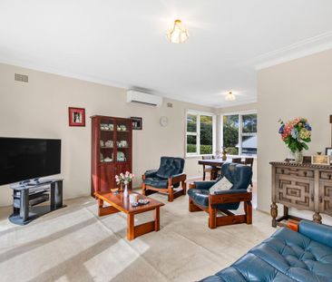 6 MONTH LEASE - CHARMING FAMILY HOME IN QUIET CUL-DE-SAC - Photo 1