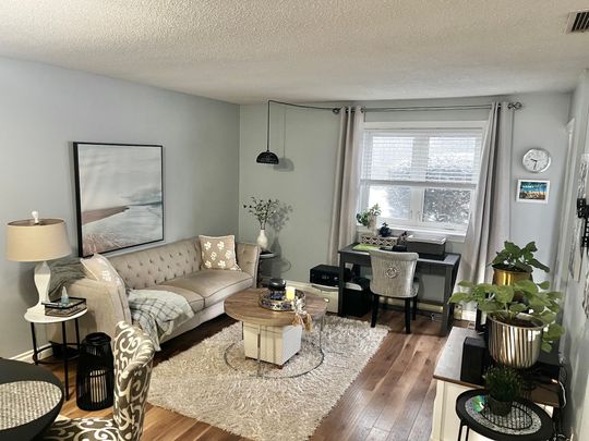 For Lease - 191 Lake Driveway Way Unit# 102, Ajax, Ontario - Photo 1