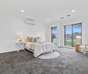 Modern Family Living in a Sought-After Parkside Pocket - Photo 4