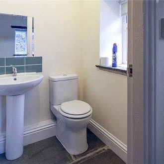 1 bedroom semi-detached house to rent - Photo 4